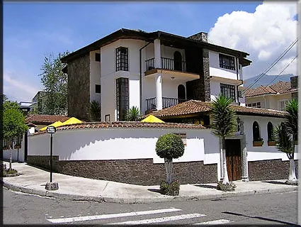 Hotel Fuente De Piedra I キト