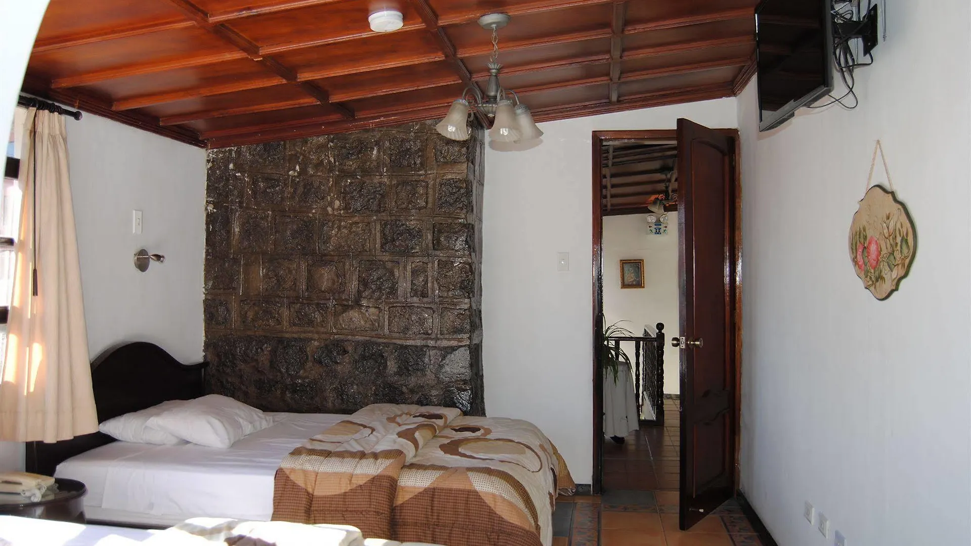 Hotel Fuente De Piedra I Quito 3*,  Ecuador